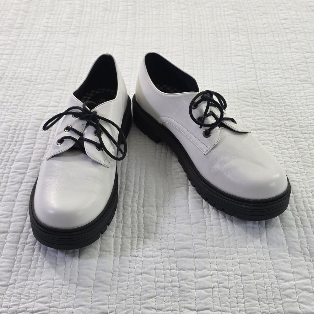 Seychelles White Leather Lug Sole Oxford Shoes Houndstooth Lining EUC Women 8